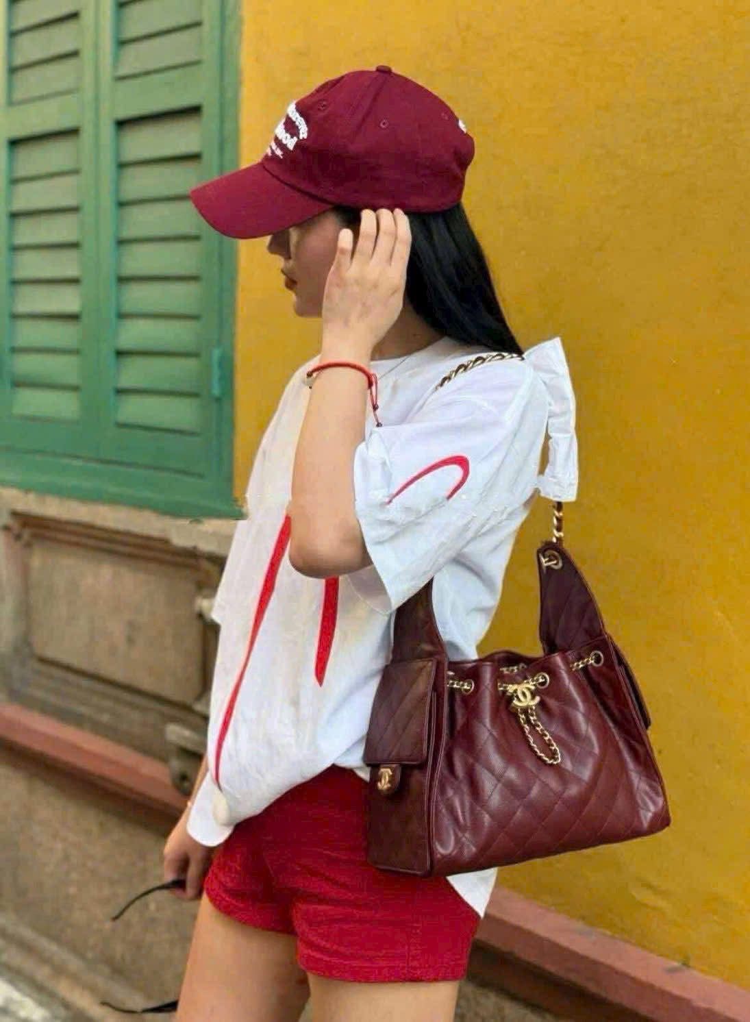 Chanel 25 Hobo bag Burgandy - Image 9