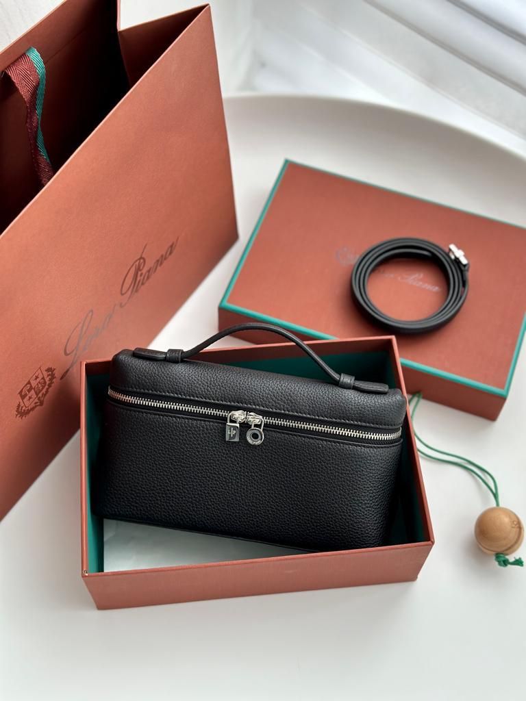Loropiana black genuine leather