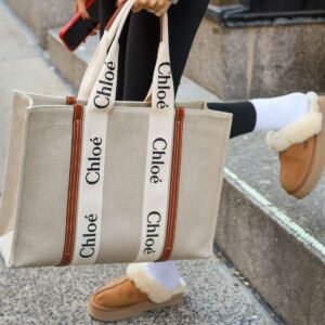 Chloe large