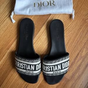 Dior slipper black