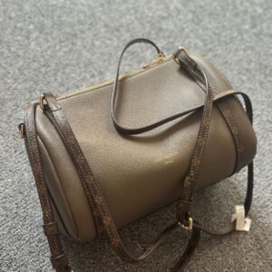Louis Vuitton Express cafe